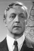 Olavi Ahonen as Luigin apuri alias FBI:n agentti