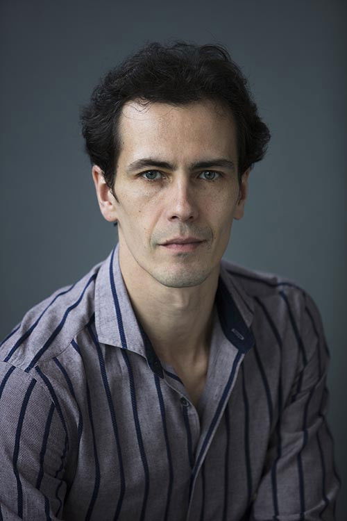 Alexandre Riabko as Graf Alexander