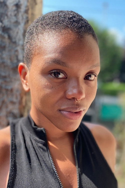 Chanel Victor as Julie