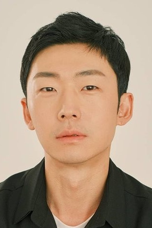 Lee Jin-seong as Ho-young
