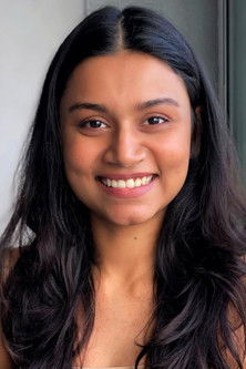 Ahmareen Anjum as Surmayee