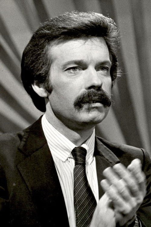 José María Íñigo as Íñigo (voice)