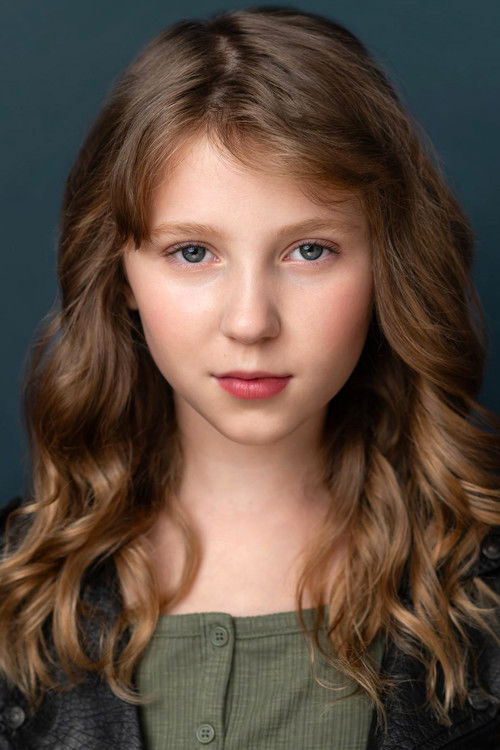 Adelyn Bruce as Bella