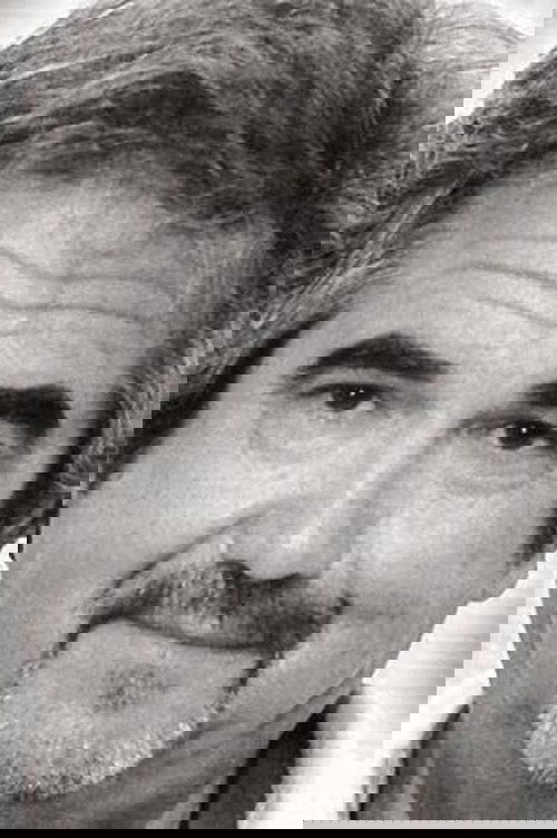 Carlos Queiroz as Chico