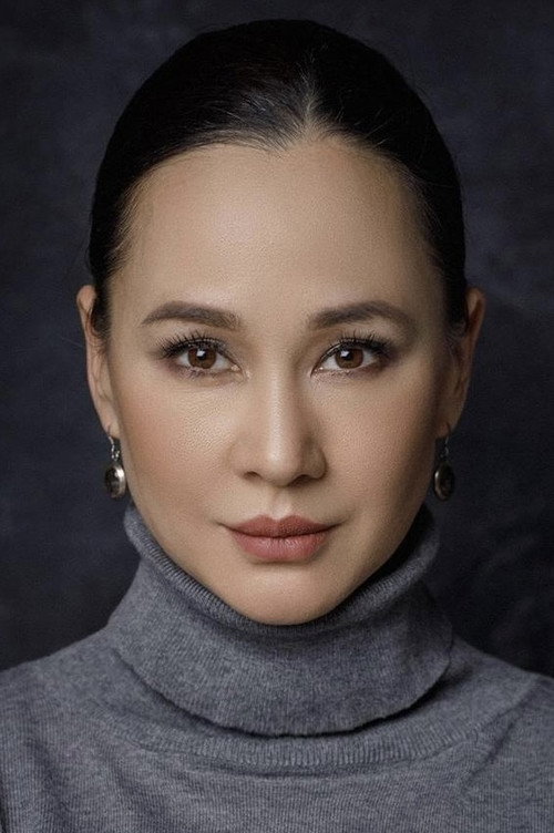 Yevgeniya Igumnova as Chinese Woman