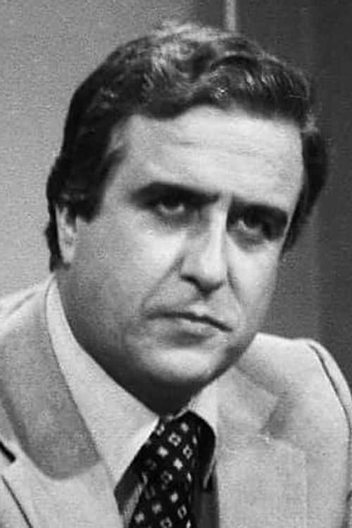 Patricio Bañados as Self - Host