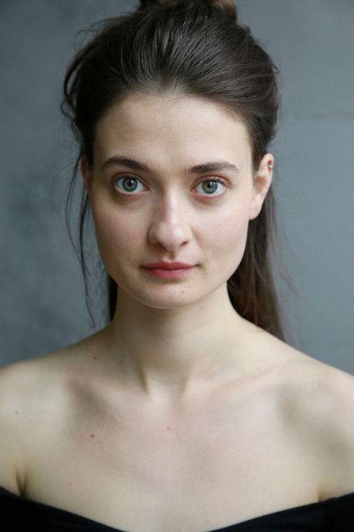 Philine Schmölzer as Melanie Steiner