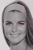 Salli Sachse as Robot