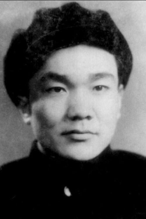 Liankai Xu as 工人