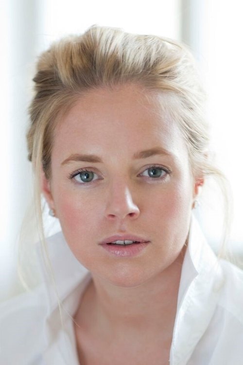 Anina Isabel Haghani as Sally Breen