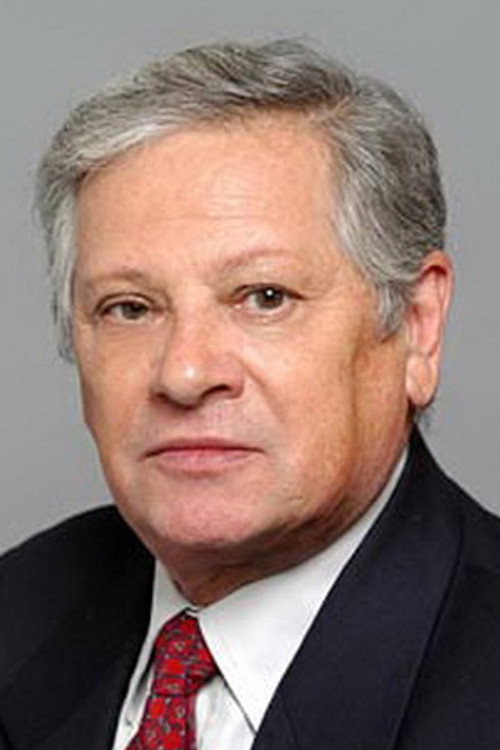 Viktor Lakirev as лейтенант Барбишон