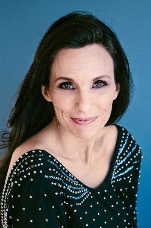 Brigitte Hool as Pauline