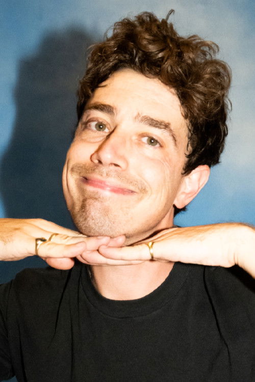 Luke Lalonde as Justin