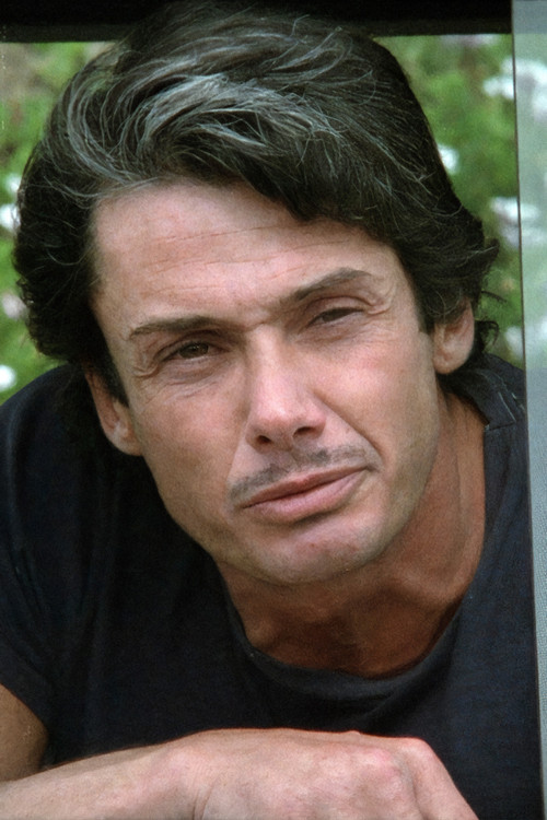 Alex Mann as Le Fruit