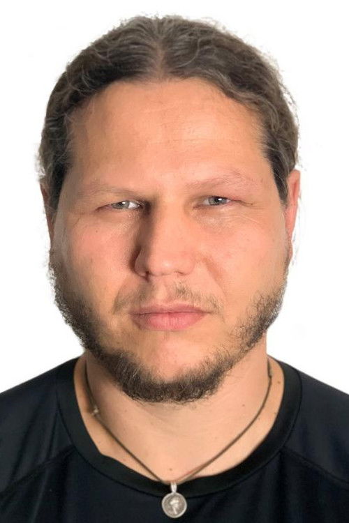 Lukáš Kratochvíl as Arm