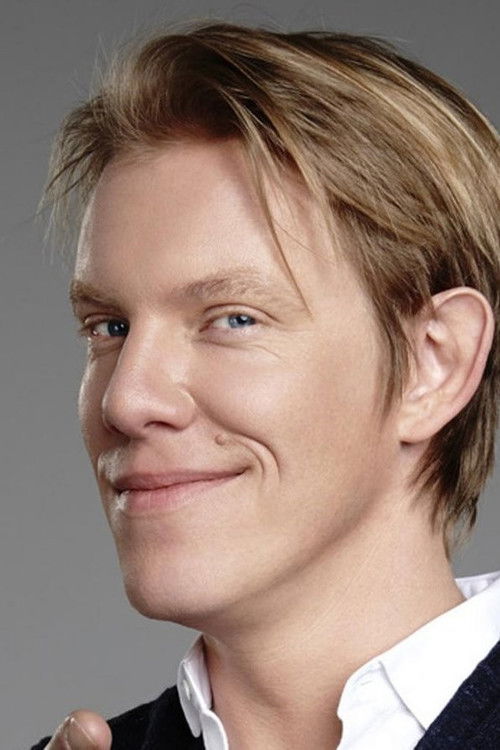 Simon Gosejohann as Atlas