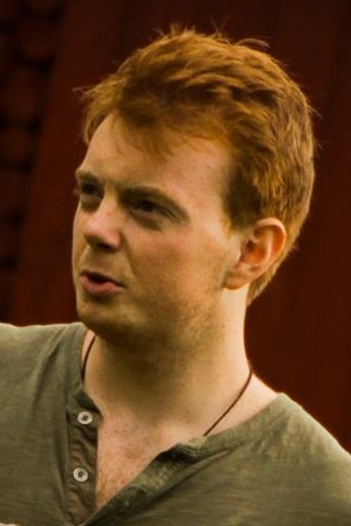 Fredrik Stengaard Paasche as Bulle