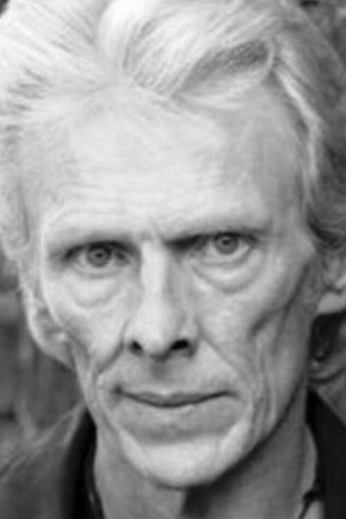 Cliff Burnett as Sreve