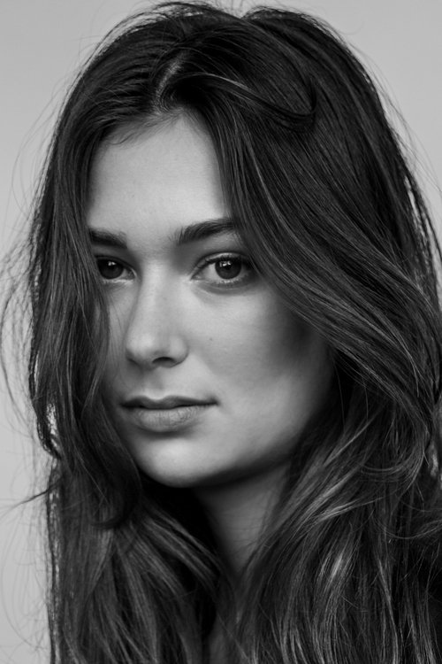 Annamarie Kasper as Penny Foster