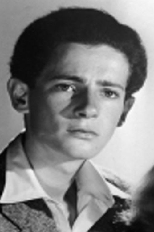 Pierre-Michel Beck as Andrea
