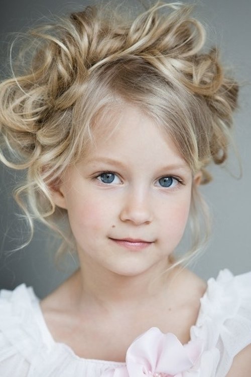 Anna Kirina as Anna Herman (6 years old)
