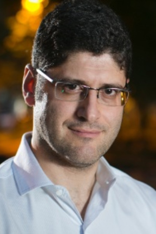 Rogério Chequer as Self