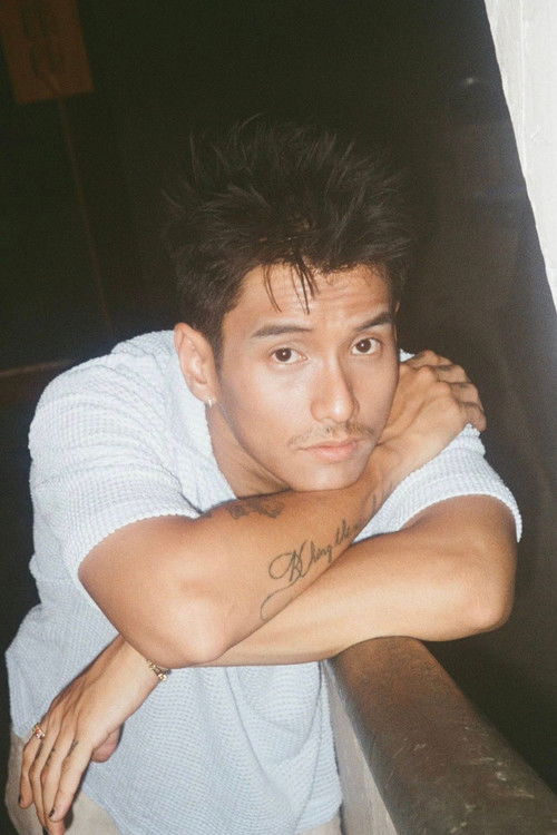 Ngô Xuân Hồ as The Heart-broken Guy