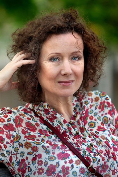 Nelė Savičenko as Anna Shalamova