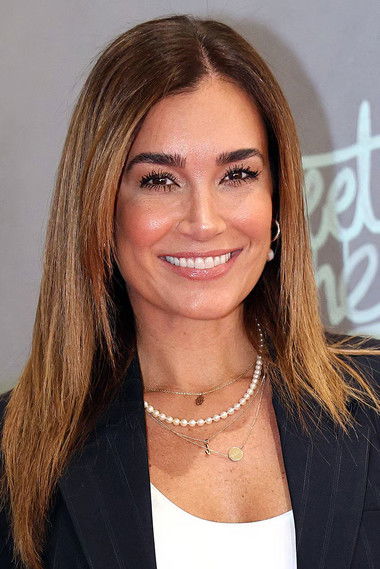 Jana Ina as Rennfahrerin