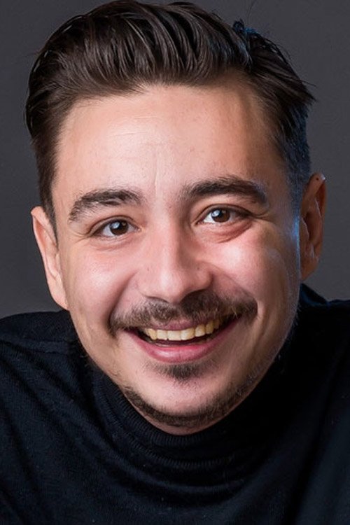 Roger Morilla as El Cloaca