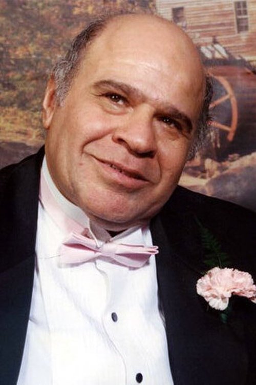 Caesar Cordova as Frantic Man