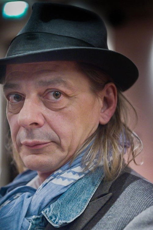 Jean-Damien Barbin as Himmler