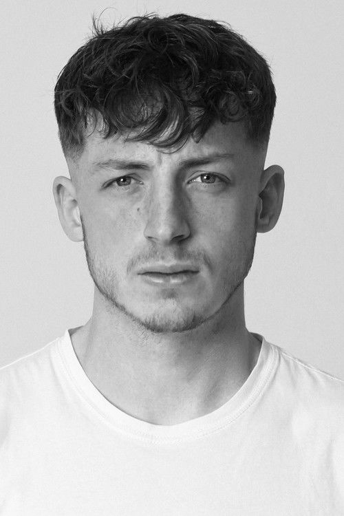 Henry Fox as Police Officer 1