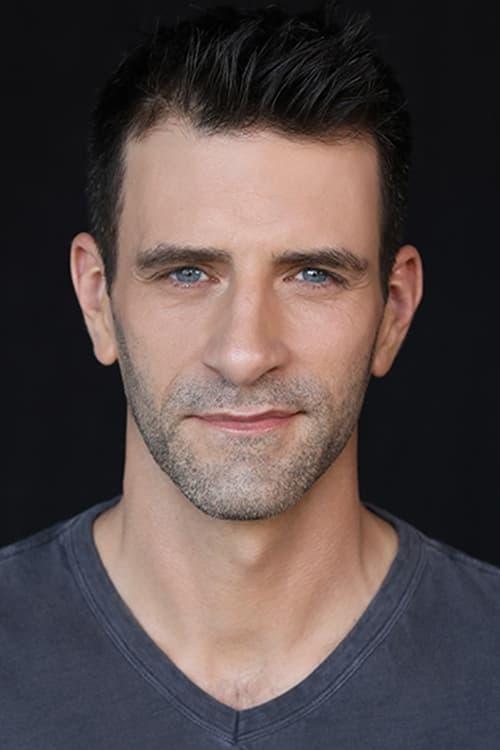 Patrick Zeller as Beau