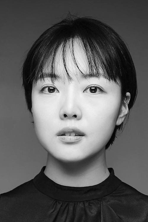 Kang Jin-ah as Jang Geun-yeong
