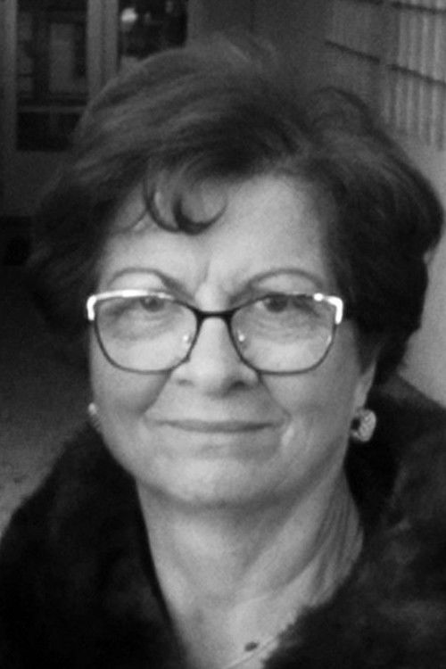 Imma Aiello as Mama Papaleo