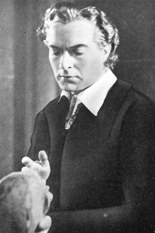 Renzo Ricci as Martino Lori