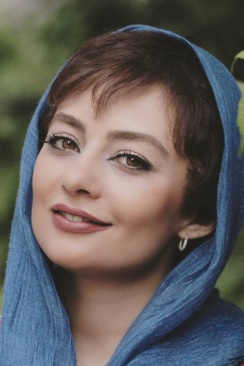Yekta Naser as Meymanat (Rahmat's Wife)