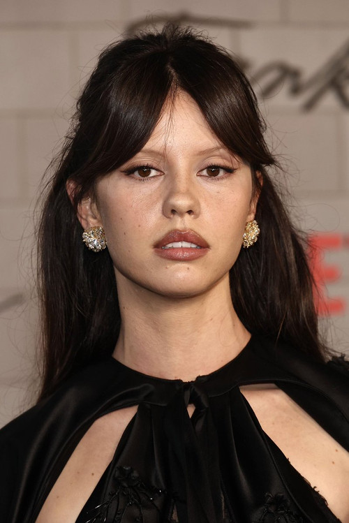 Mia Goth as Boyse