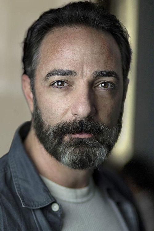 Amato D'Apolito as George Petersen