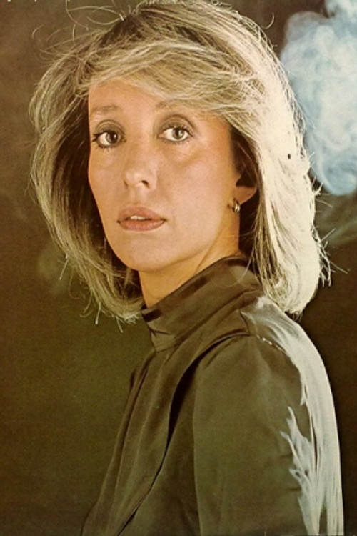 Aleka Kanellidou as Dancehall Singer