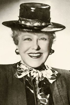 Ida Wüst as Tante Anastasia