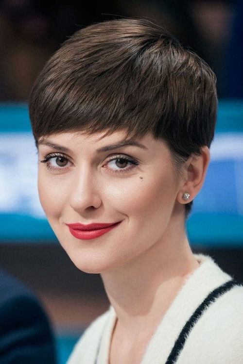 Yelyzaveta Maiska as Марина