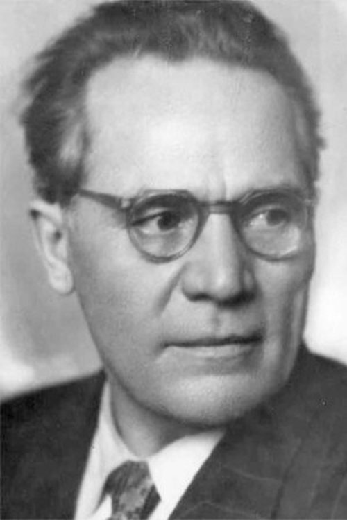 Nikolai Khryashchikov as проводник