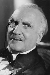 Olof Winnerstrand as Claes-Herman Sundelius