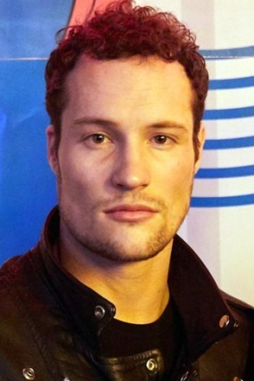 Staiv Gentis as GIGN man