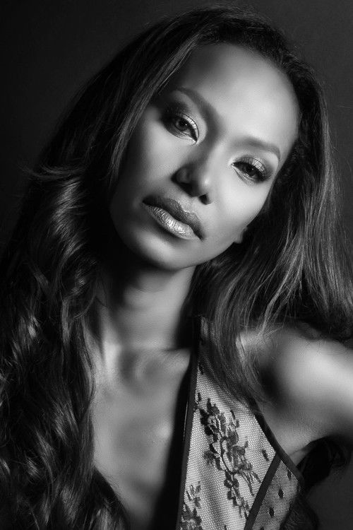 Wilma Doesnt as Aling Nida