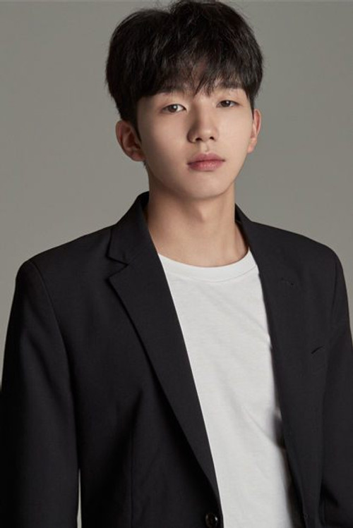 Lee Choi Hyun as Woo-tae