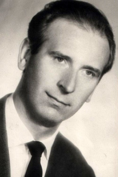 Adam Perzyk as Waśkowski