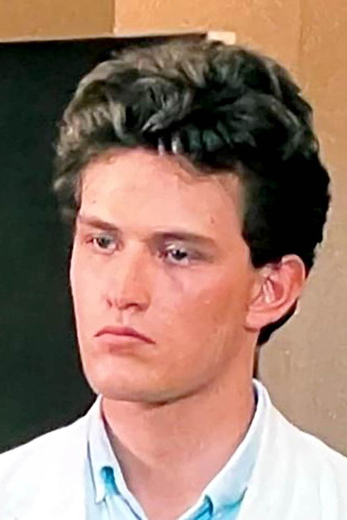 Vincent Risterucci as Lucien